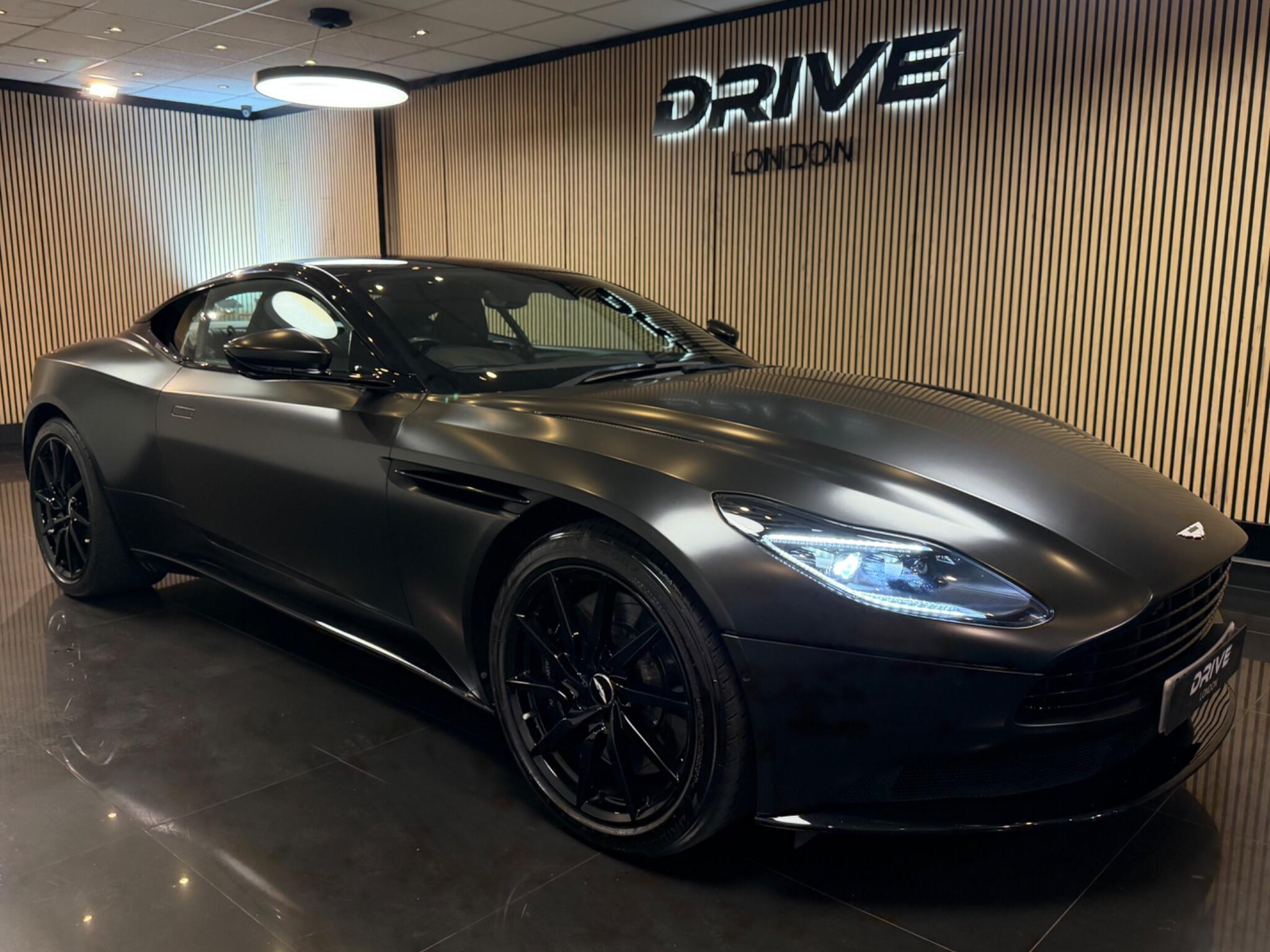 Aston Martin DB11